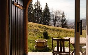 Appartement de montagne au calme rez de jardin sur les hauteurs de Briançon